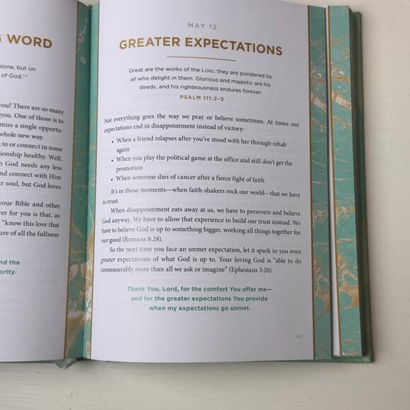 Unshakeable: 365 Devotions for Finding Unwavering Strength in God’s Word - Picture 9 of 10